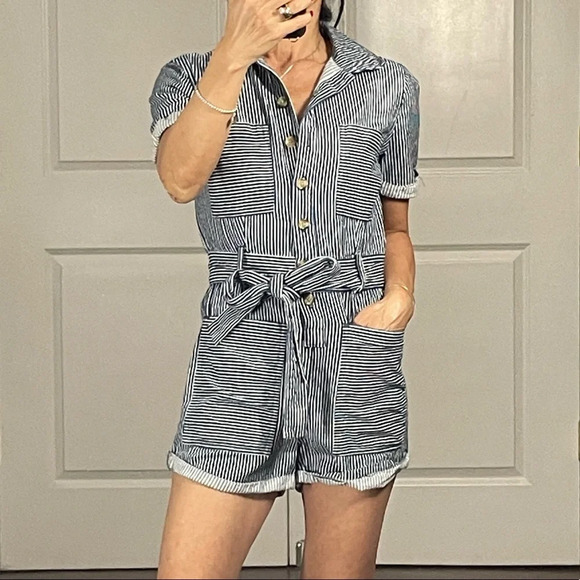 Urban Outfitters Pants - Urban Outfitters Cotton Button Down Self Tie Romper size XS